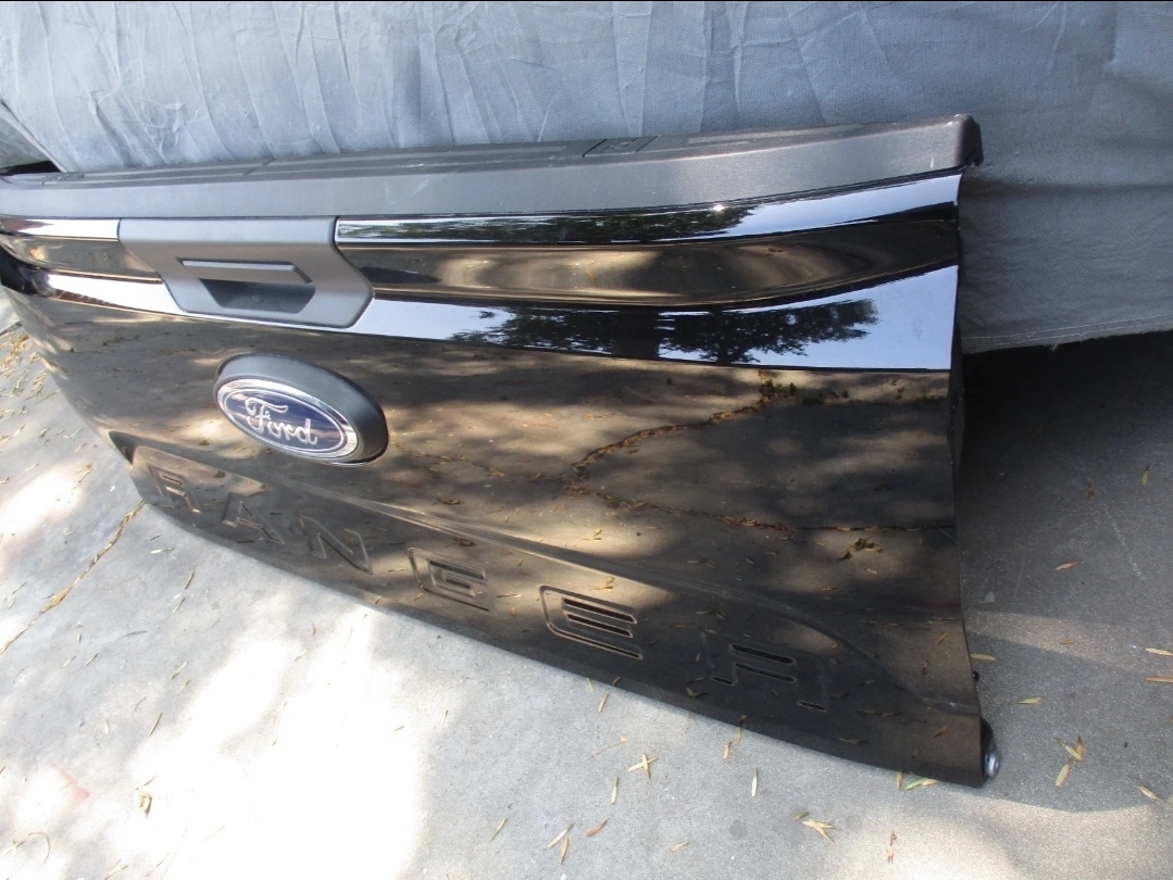 Ranger Tailgate Assembly — photo 2