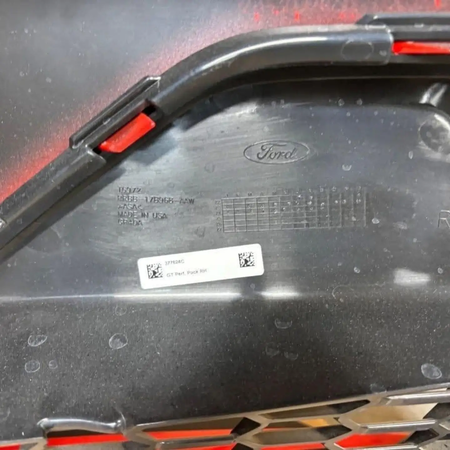 GT S650 MUSTANG FRONT BUMPER COVER — photo 4