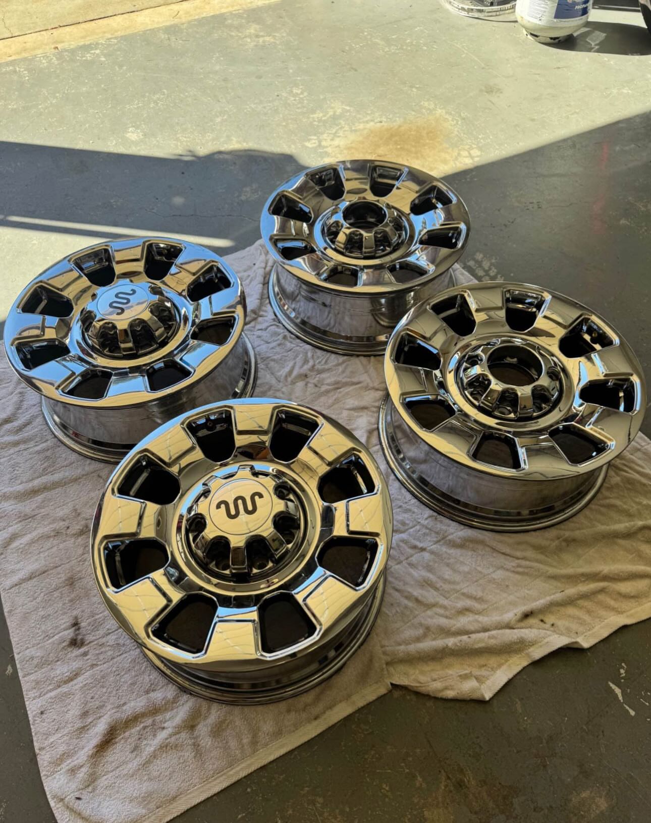 King Ranch Wheels 🛞 (8×170 bolts) pattern — photo 2