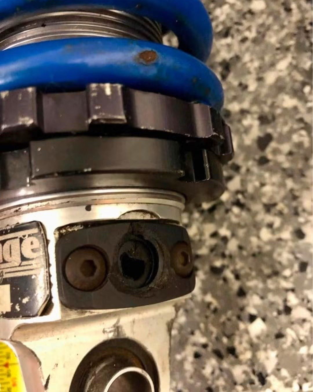 Double Adjustable coilovers — photo 5