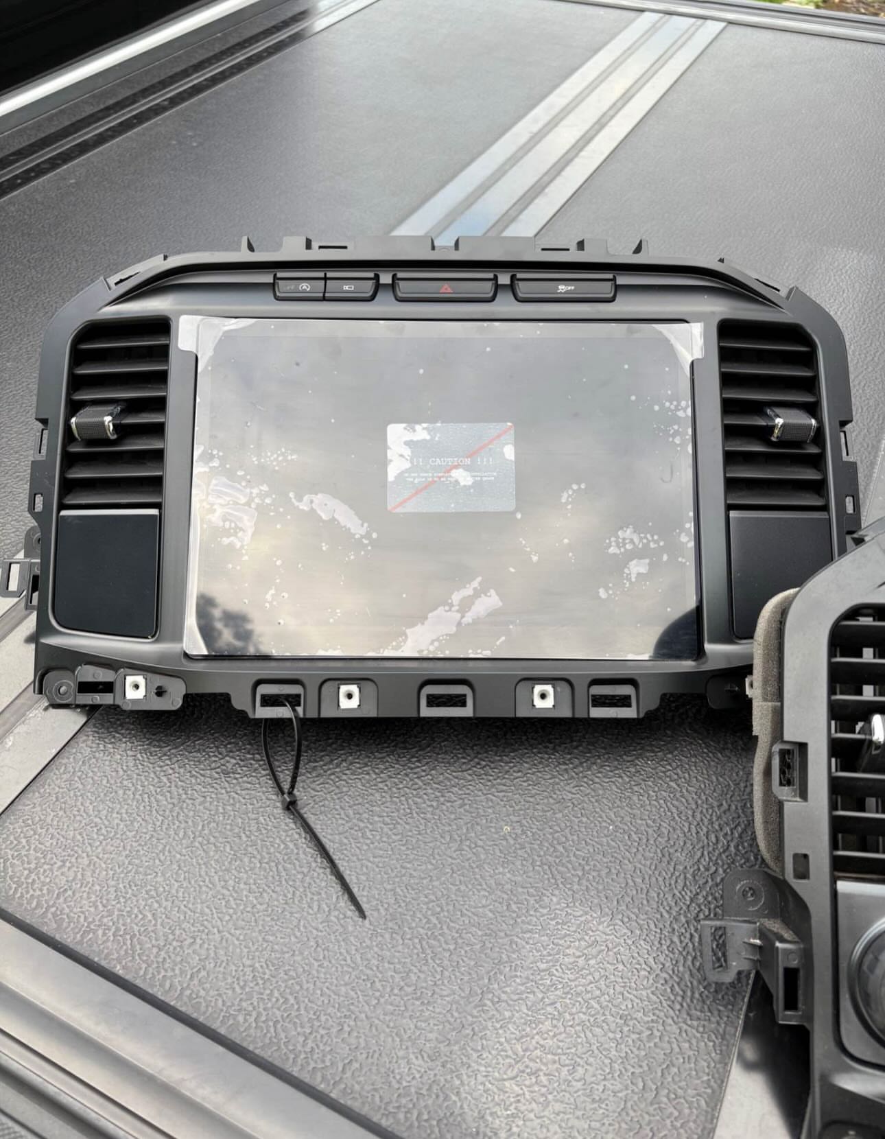 F150 12.0 inch touchscreen — photo 4