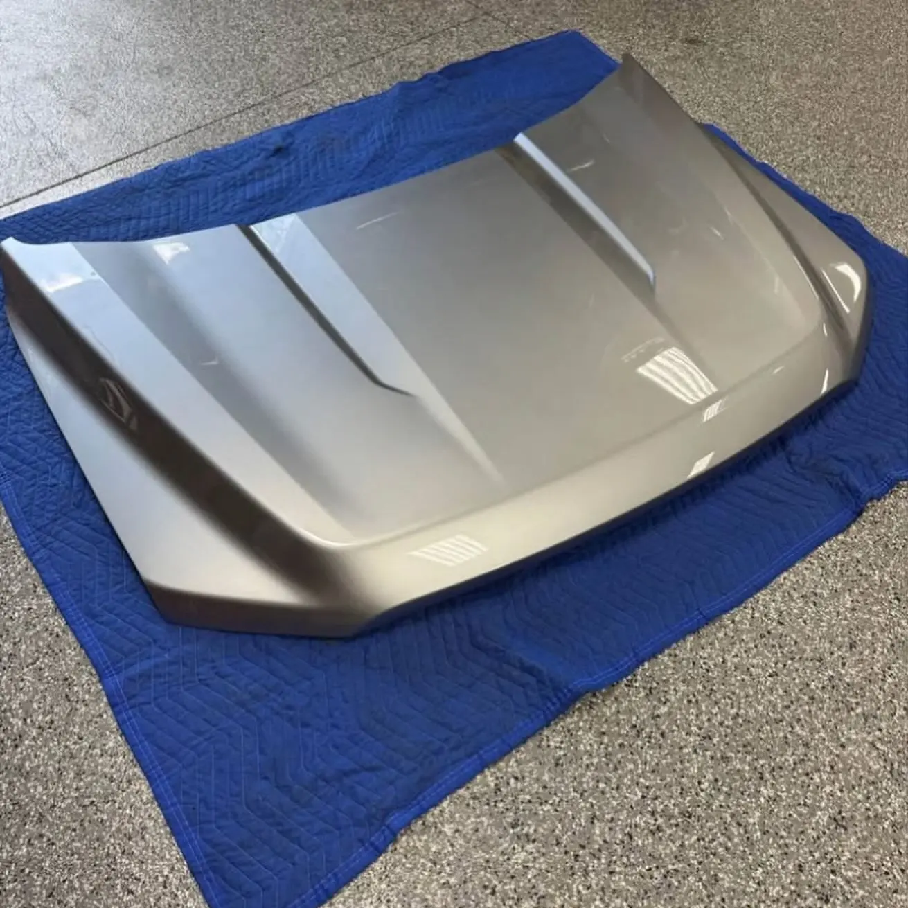 F150 lariat hood
