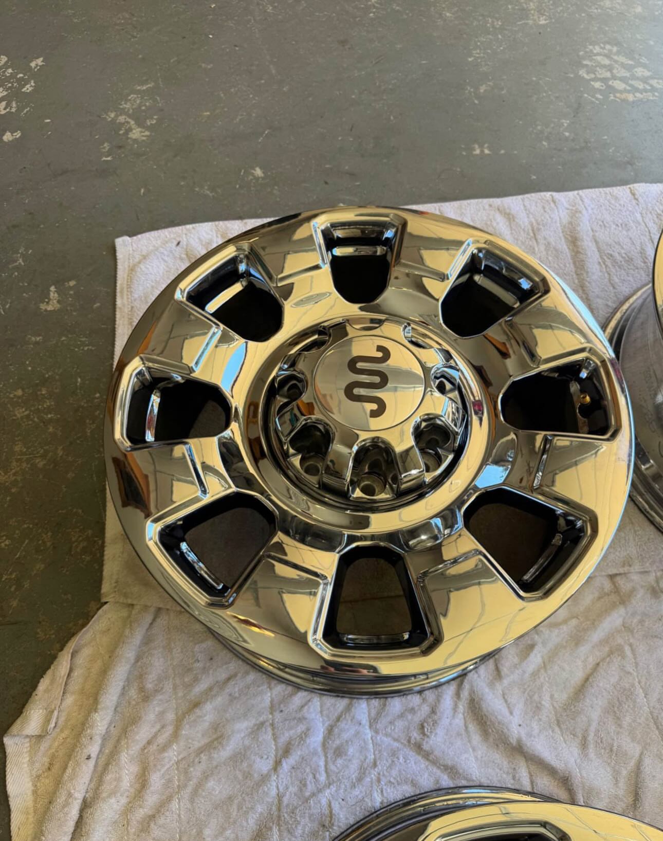 King Ranch Wheels 🛞 (8×170 bolts) pattern — photo 4